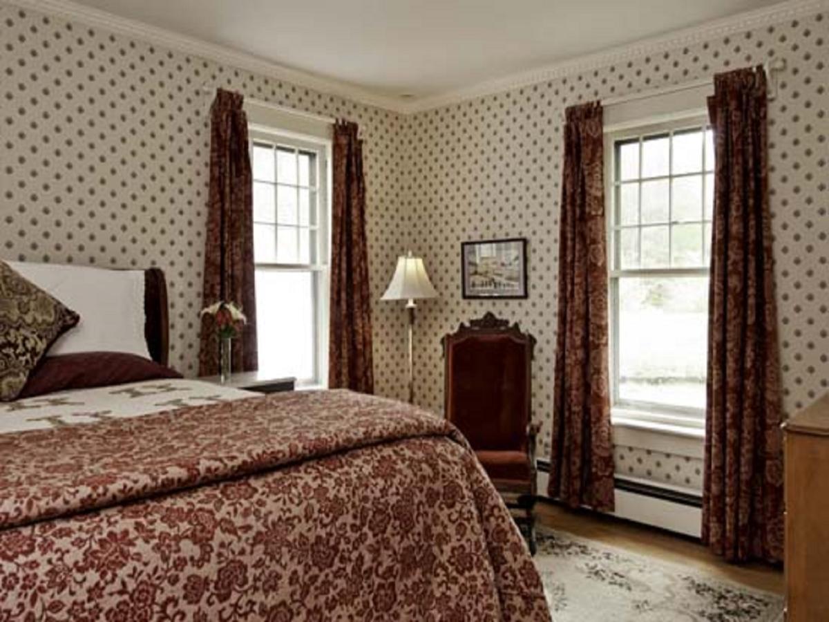 Golden Stage Inn Proctorsville Екстериор снимка