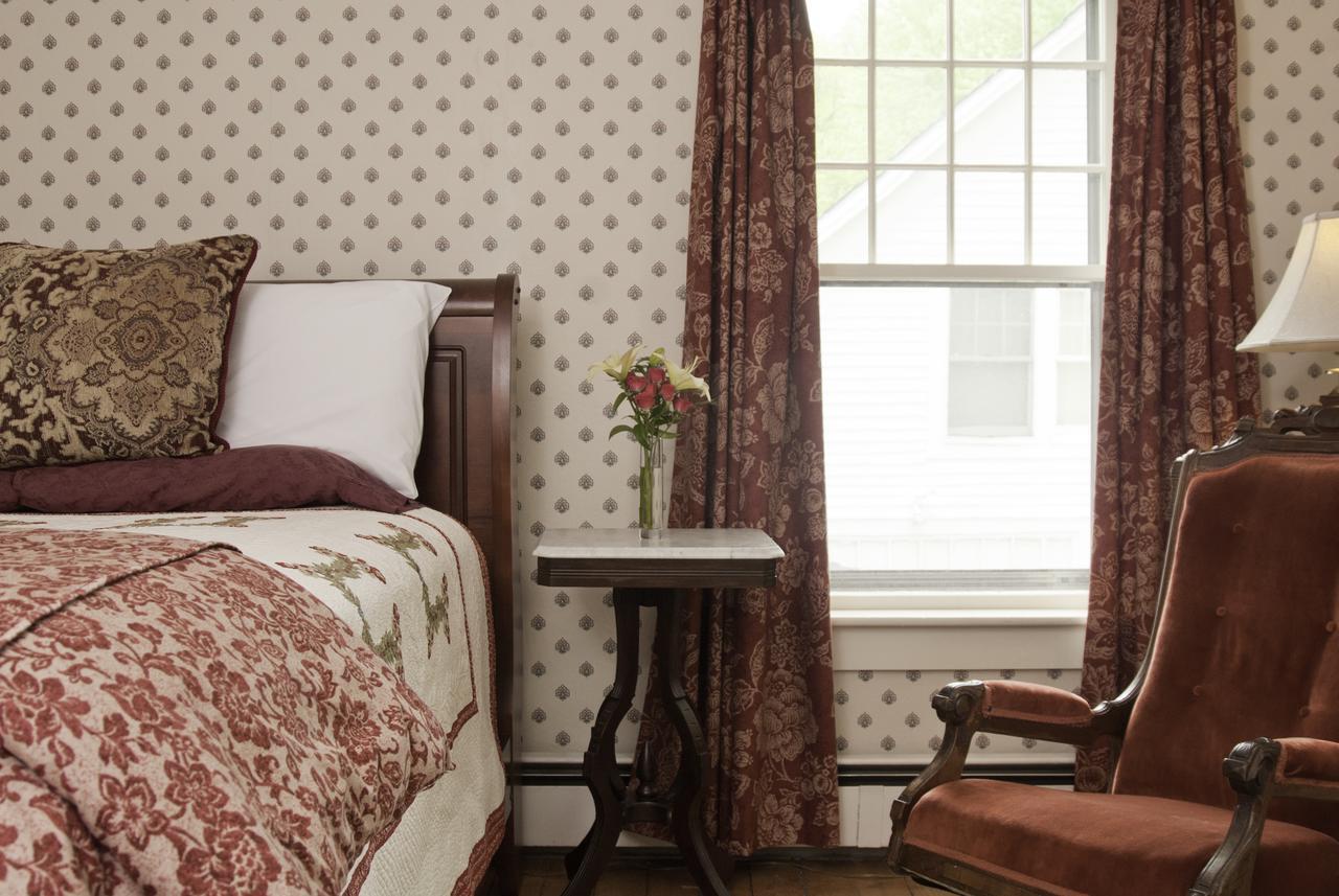 Golden Stage Inn Proctorsville Екстериор снимка