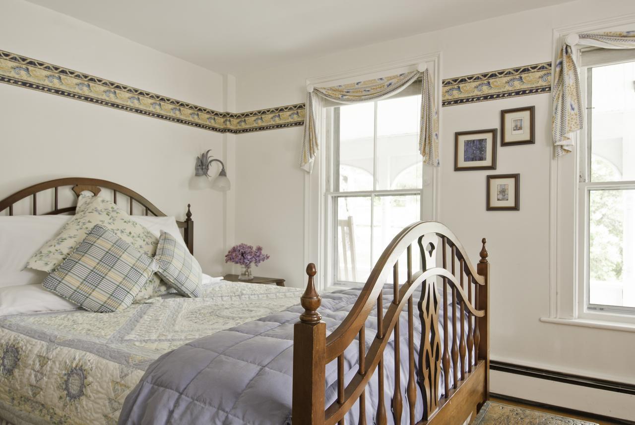 Golden Stage Inn Proctorsville Екстериор снимка